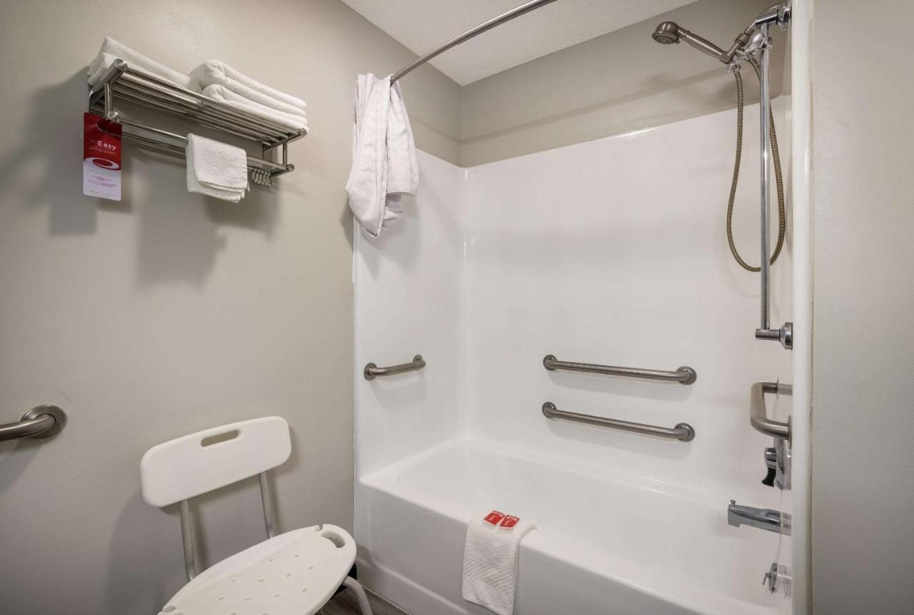 Econo Lodge Inn & Suites Canandaigua Eksteriør billede