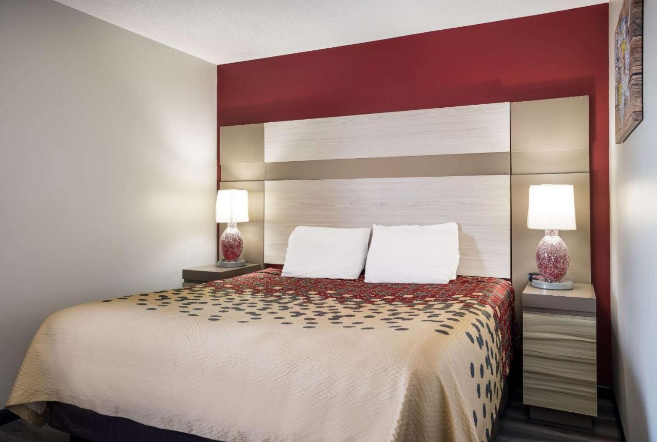 Econo Lodge Inn & Suites Canandaigua Eksteriør billede