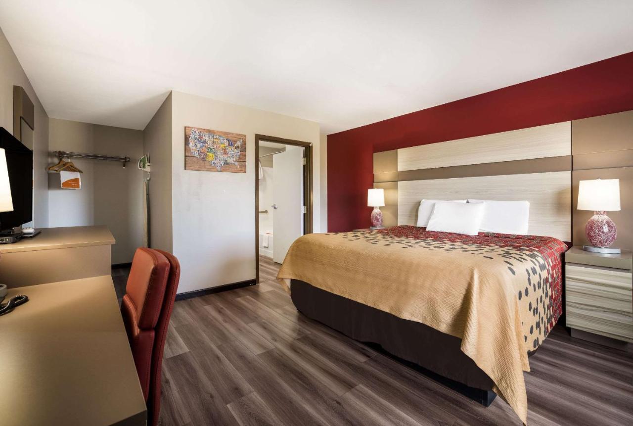 Econo Lodge Inn & Suites Canandaigua Eksteriør billede