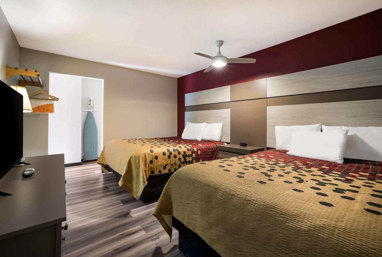 Econo Lodge Inn & Suites Canandaigua Eksteriør billede