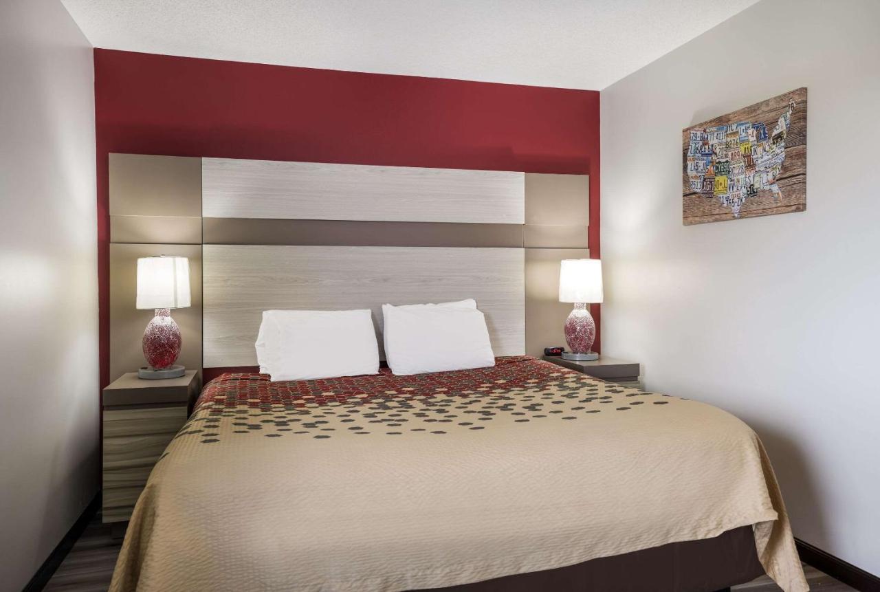 Econo Lodge Inn & Suites Canandaigua Eksteriør billede