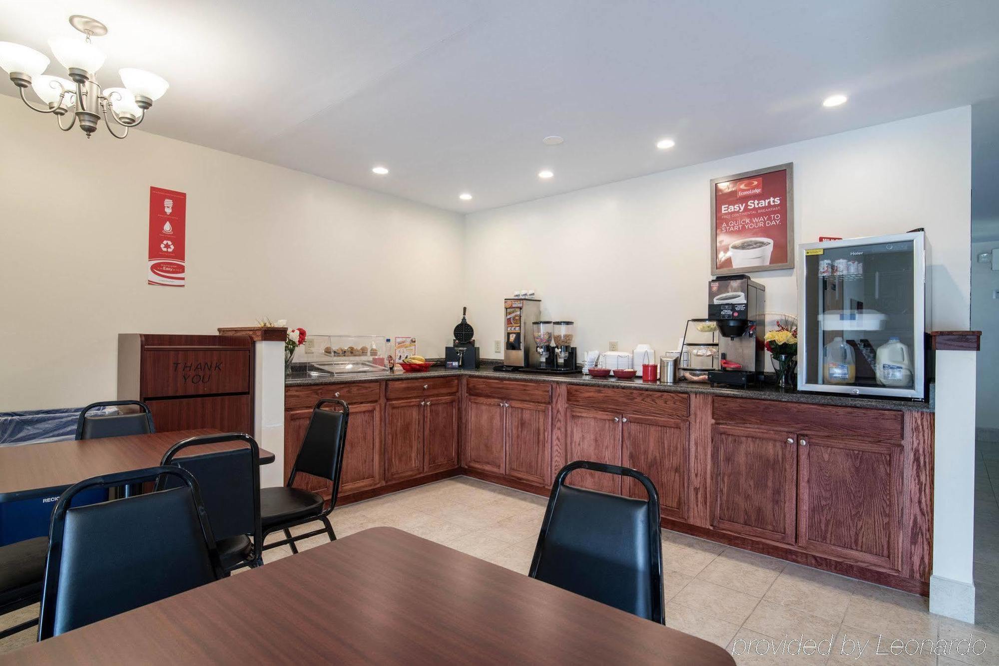 Econo Lodge Inn & Suites Canandaigua Eksteriør billede