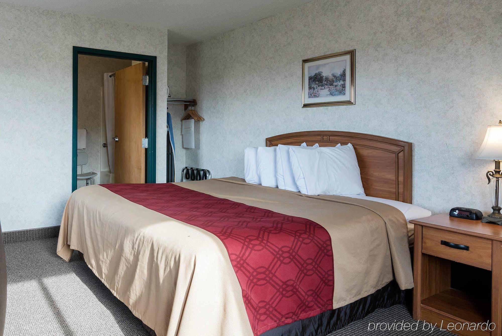Econo Lodge Inn & Suites Canandaigua Eksteriør billede