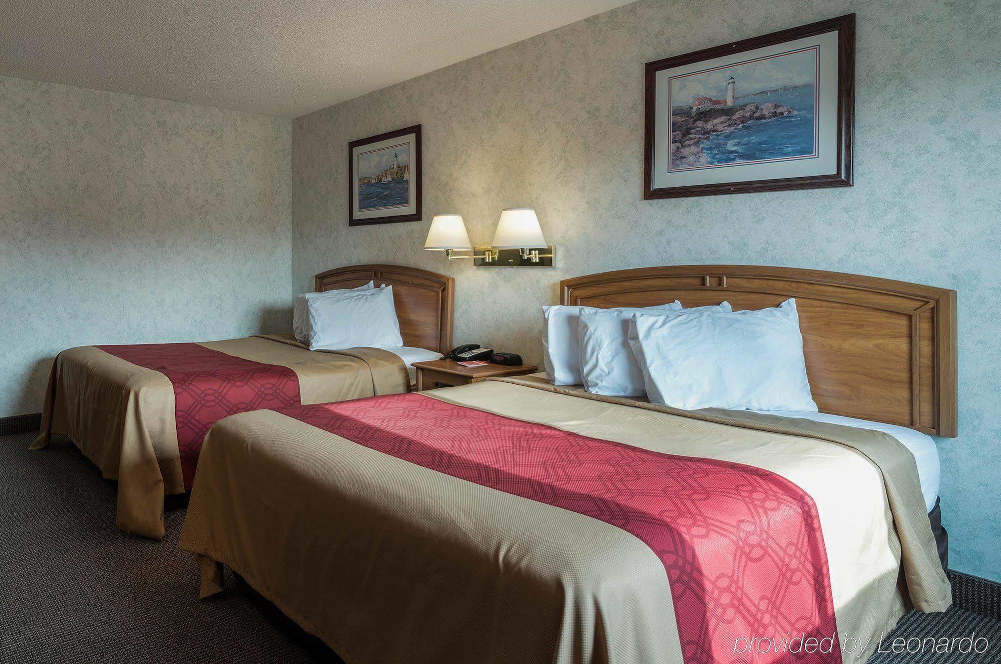 Econo Lodge Inn & Suites Canandaigua Eksteriør billede